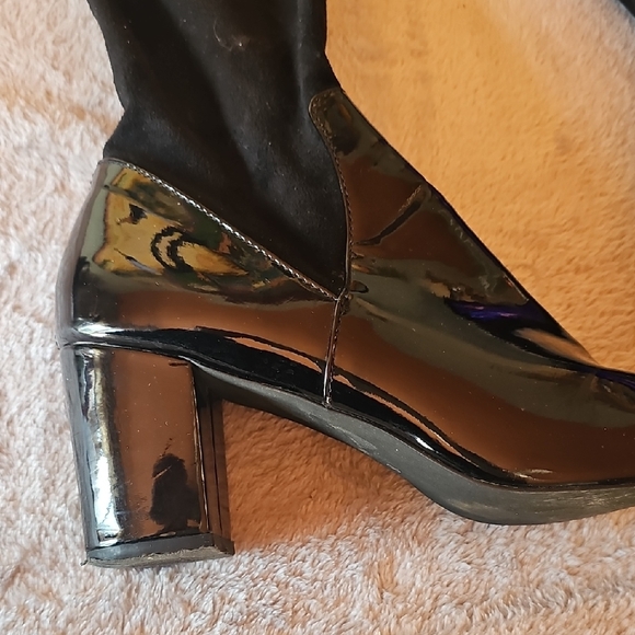 Elegant Black Over the Knee Boots - Picture 2 of 5